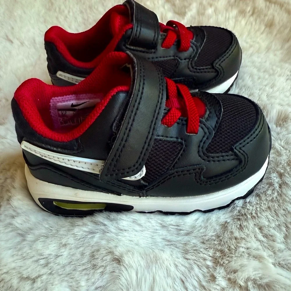 Nike Air Max sneakers toddler size 5C Black and Red boys shoes - Picture 4 of 9